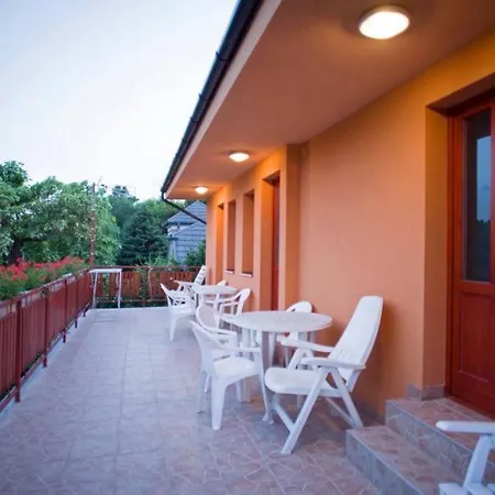 Sunshine Sh Apartmanhaz Apartman Zamárdi